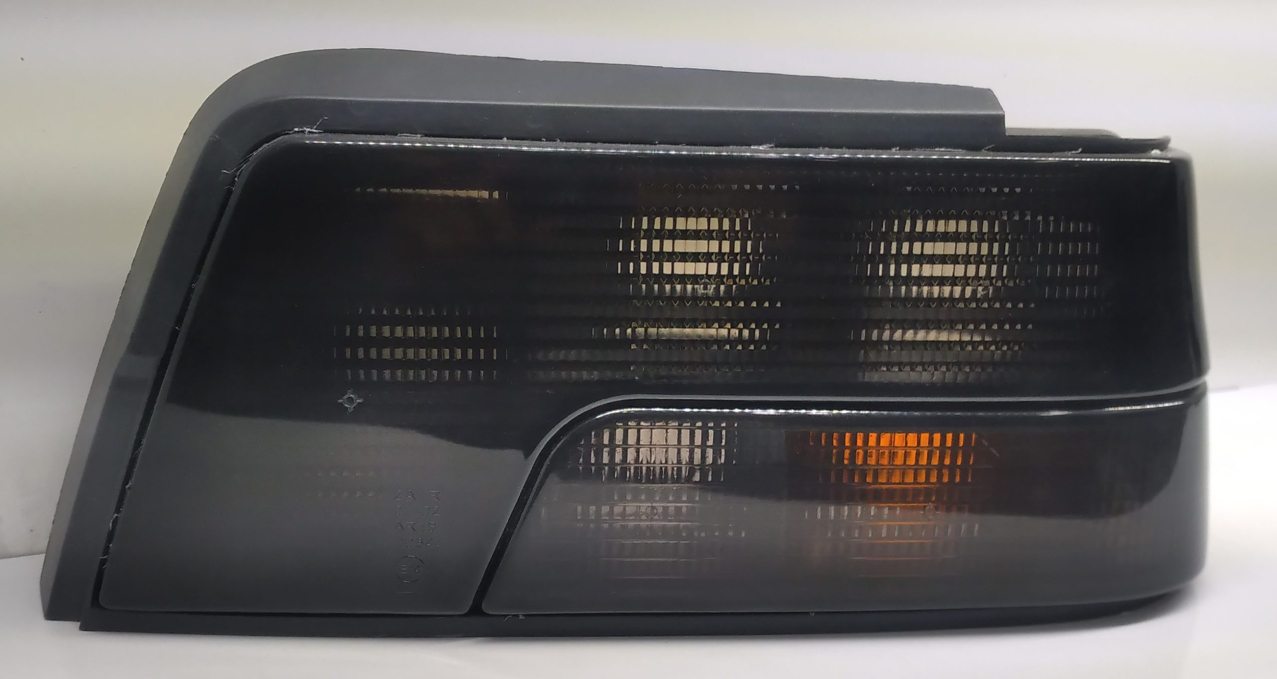 چراغ عقب اسپرت پژو ۴۰۵ طرح دودی برند گسترش یدک آذرکو